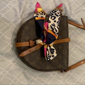 *ON SALE* Authentic Louis Vuitton purse
